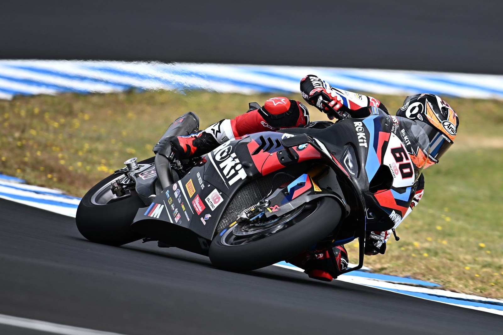 SBK Magny-Cours : Van der Mark remporte une folle course 1 !