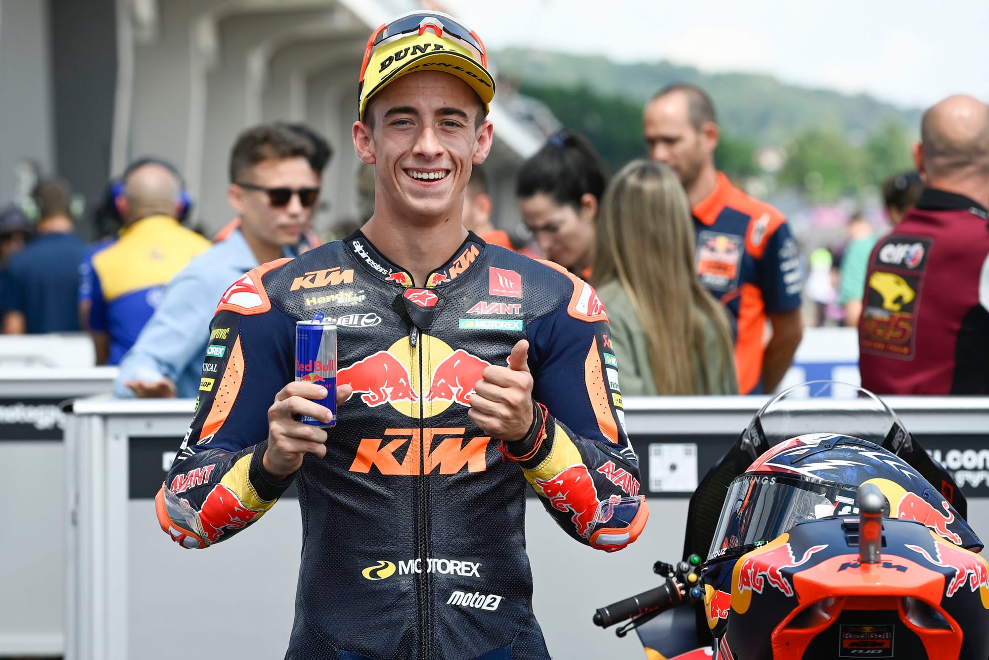 Acosta sacré champion du monde Moto2 si...