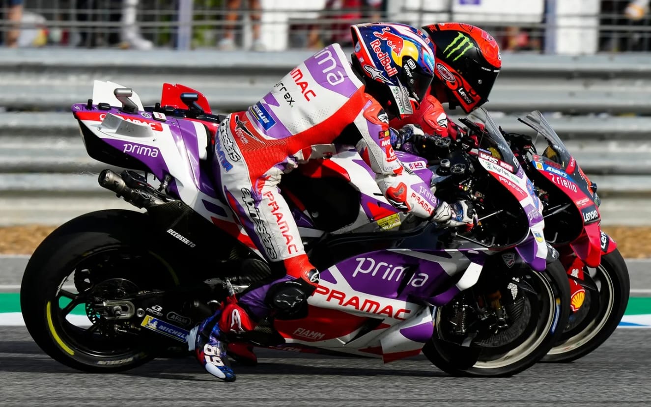 Ducati l'assure : Bagnaia et Martin ont les mêmes chances