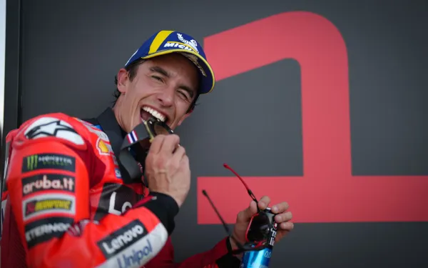 Marquez vainqueur du sprint mais prudent : « Le sport peut changer d'un jour à l'autre »