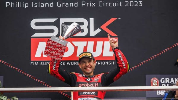 Triplé de Bautista, Razgatlioglu perd gros à Phillip Island