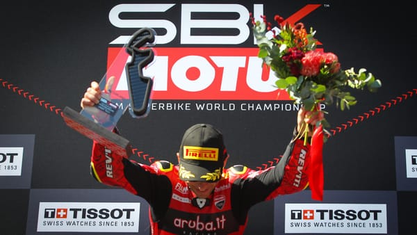 WSBK Portimao : Bautista champion si...